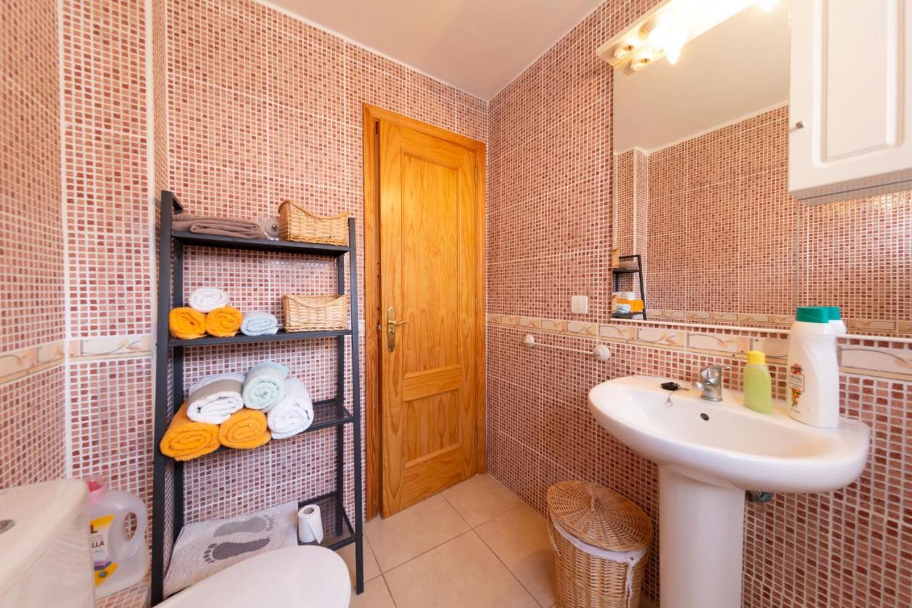 Apartamento En Sur Y Sol Los Cristianos 로스크리스티아노스 외부 사진